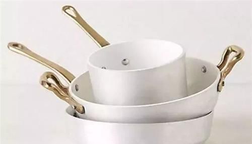  厨房纸|解冻肉时，马上用水泡就错了，大厨教你一招，吃起来跟鲜肉一样