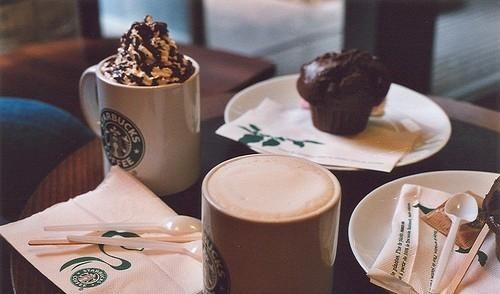 星巴克|为啥肯德基咖啡只卖十几块,星巴克价格却翻了两三倍?看完扎心了