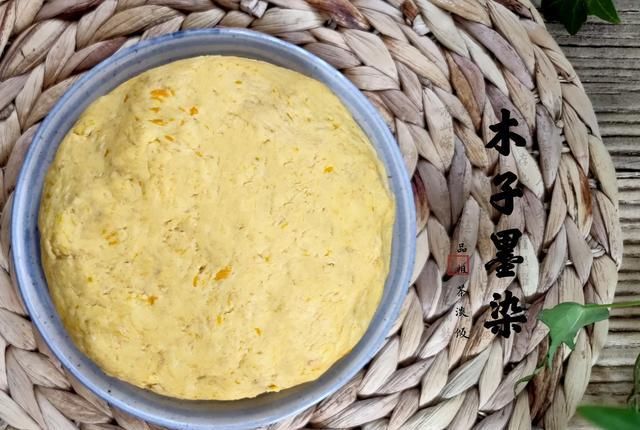  老妈|老妈做的粗粮小饼，软糯香甜，低糖少油，家人都喜欢