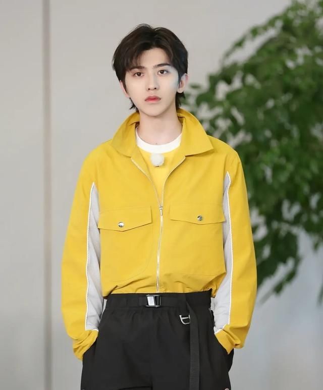  佟丽娅|娱乐速递：赵丽颖、邓伦、杨紫、佟丽娅、宁静、肖战、杨幂宋祖儿