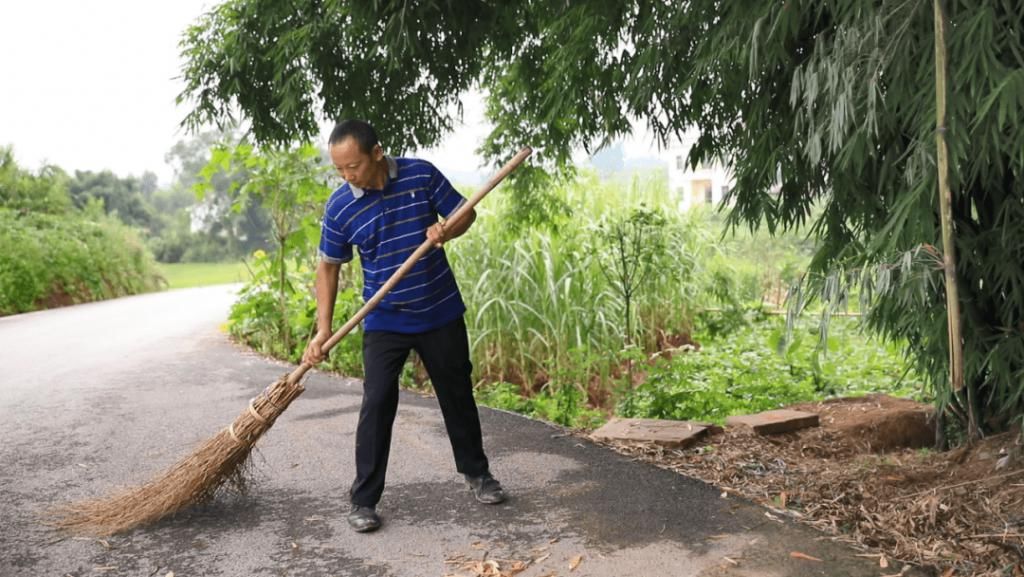  村里|程伯旗：幸福生活如同芝麻开花节节高