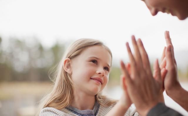  孩子|有什么办法让孩子从一年级开始就成绩非常优秀吗？