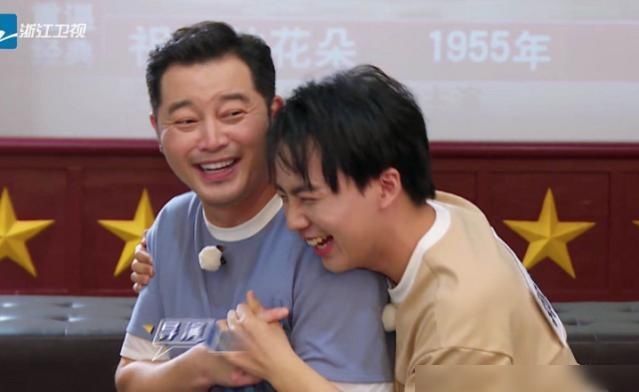  跑男|《奔跑吧》蔡徐坤演技太尬，杨颖表示看不懂，李晨帮忙圆场！