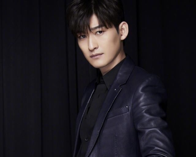  节目|张翰新节目谈初恋秒登热搜，发言大胆自信，果真是“霸道总裁”