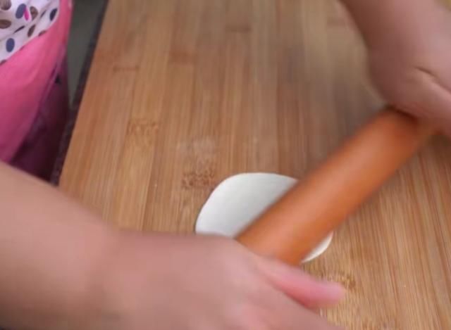  省力|饺子皮做包子，不揉面不发面，节约时间还省力，皮薄筋道馅料足