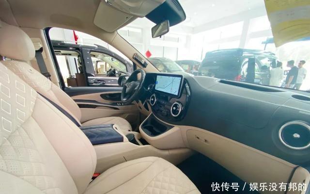 威霆|同样的外观内饰,价差高达30万,你会选奔驰威霆还是V级?