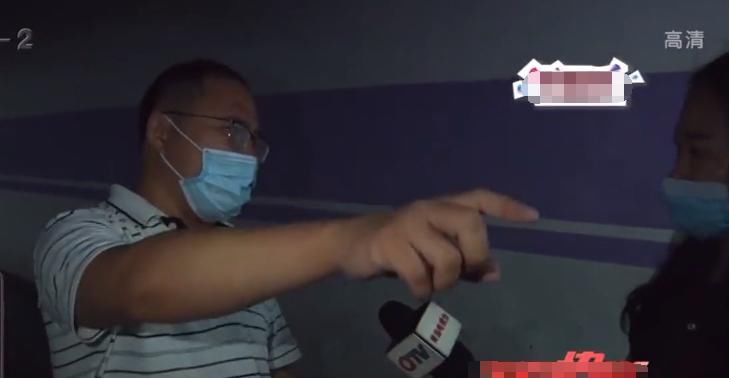 不到|大雨进入车库,女子爱车被泡,物业:车上没留电话,通知不到!