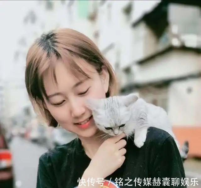 操作|脱下工装,这些电网女神竟这么美!