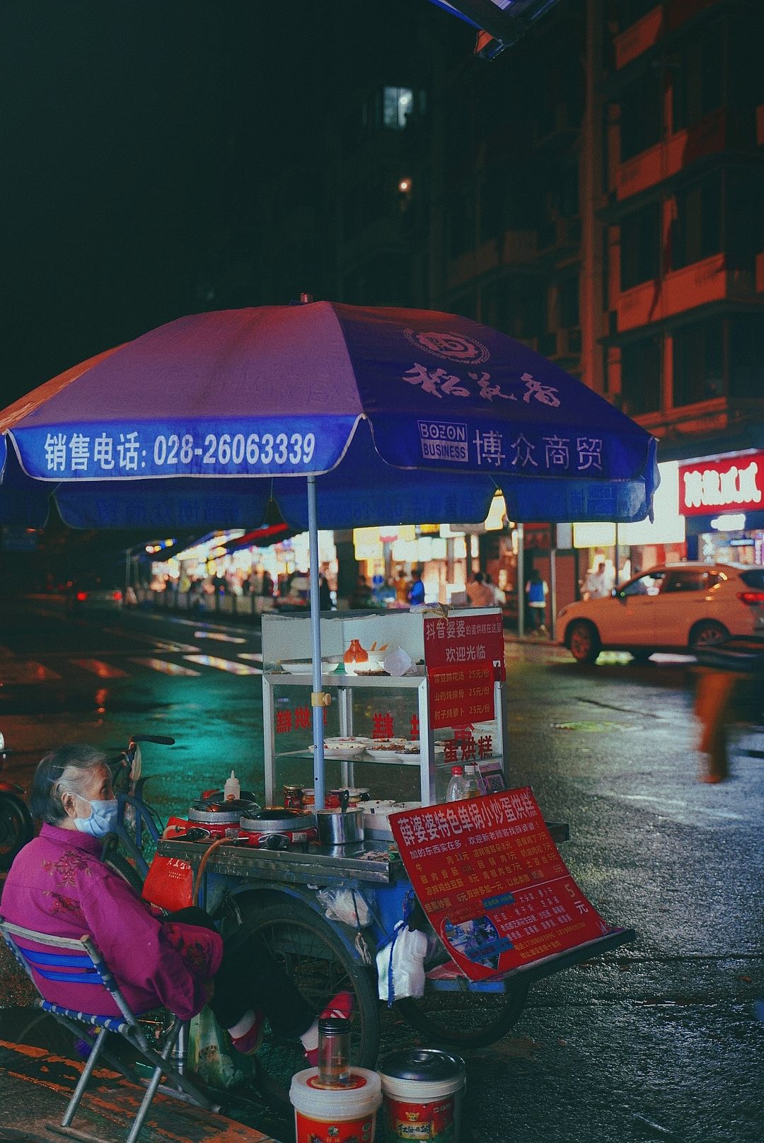 商场里|美食打卡攻略!每一个美食聚集地,都种满了成都人