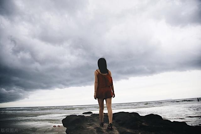  经历|女生，还要对艾滋掉以轻心吗？这位女服务员的经历给你提了一个醒