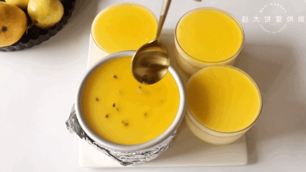 冰凉|炎热夏天解暑的小蛋糕,百香果芒果慕斯,冰凉香甜入口即化