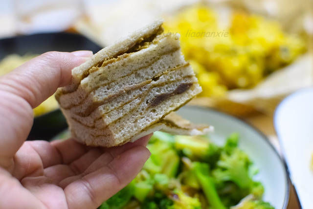 西兰花|1家3口的晚饭,3菜1汤2主食,晒到朋友圈,大家都点赞