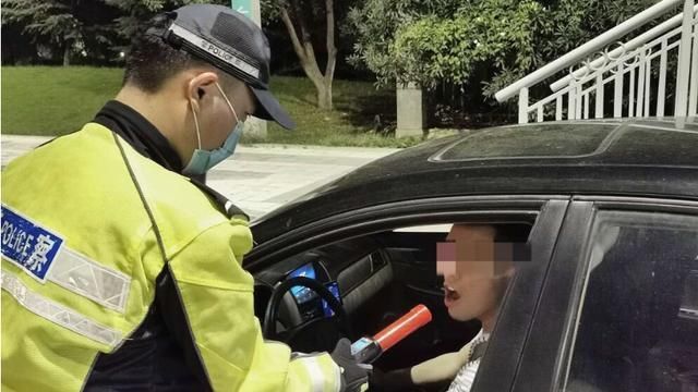  多长时间|喝酒后到底要多长时间开车？才不会查出酒驾呢？