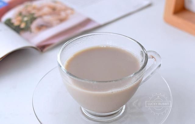 提前做好|秋天的早餐少不了它，做成豆浆比普通豆浆营养，每天一杯精神饱满