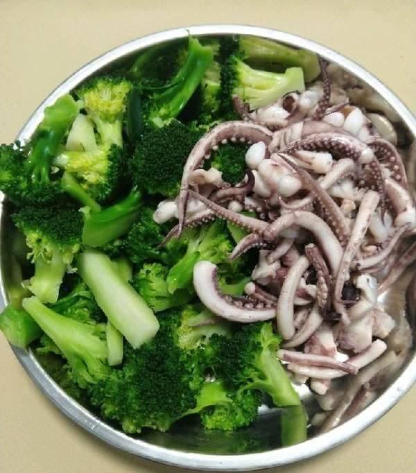  赶走|西兰花这样做，白灼后搭配翻炒，美味又营养，赶走病毒提升免疫力