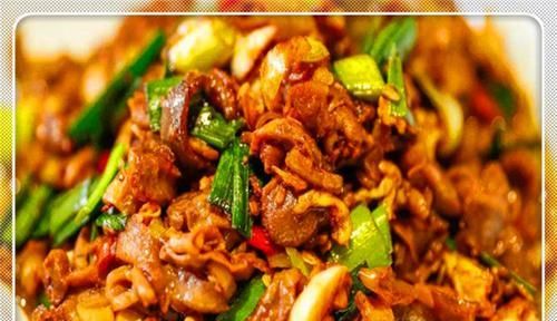 香辣|香喷喷的香辣农村小炒鸡已经袭来,你还在等什么?抄起自己的小勺勺做自己的美食家吧!