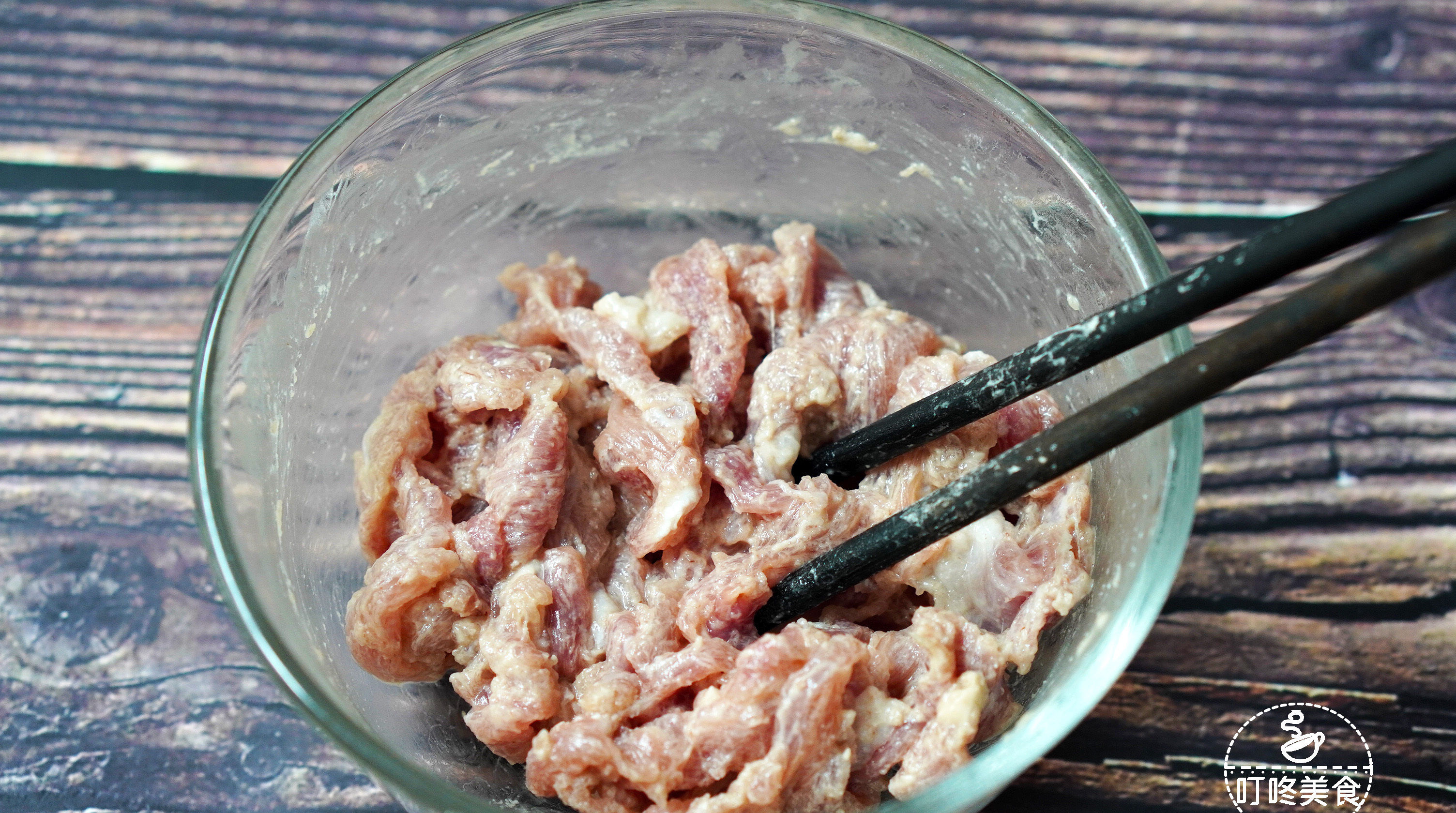 道菜|入秋后,多做此道菜,3块钱一斤,鲜美又营养,炖肉汤全家都爱喝