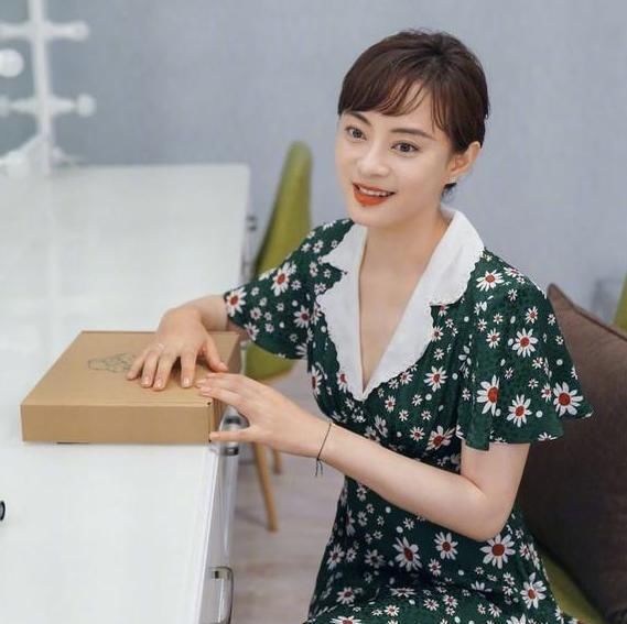 精致|孙俪同父异母妹妹近照曝光！精致的五官与姐姐宛如复制！