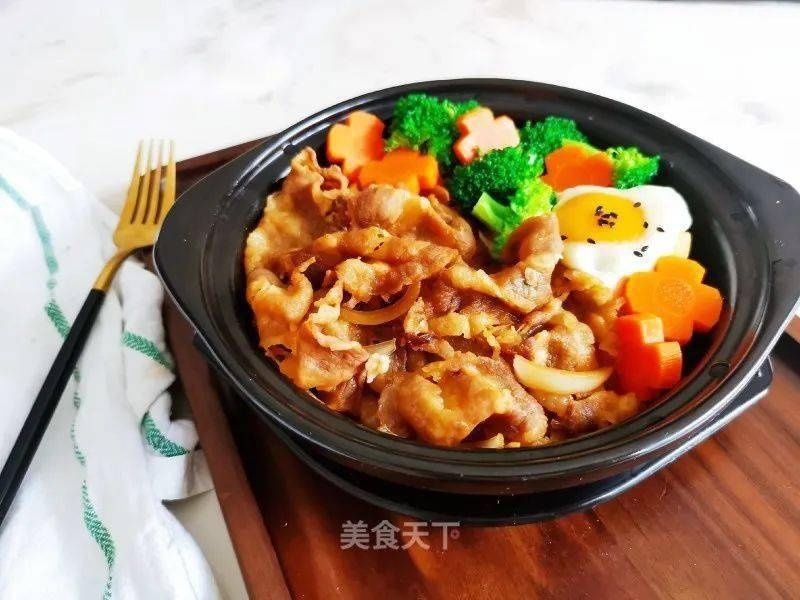 肥牛|每天一道团圆菜 |吉野家肥牛饭:料足肉多,绝对让你吃到满足