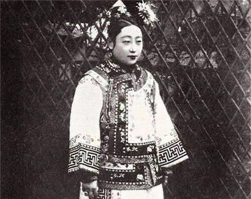 膜拜|大清瑾妃娘娘用楷书记的账单,字体让现代人膜拜,远胜很多书法家