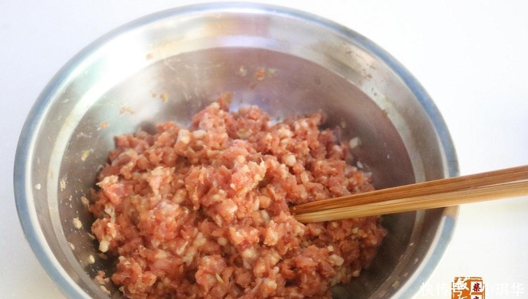 夏天|这种菜夏天才有, 包成饺子, 又鲜又香, 补铁又补钙, 很多人却没吃过!