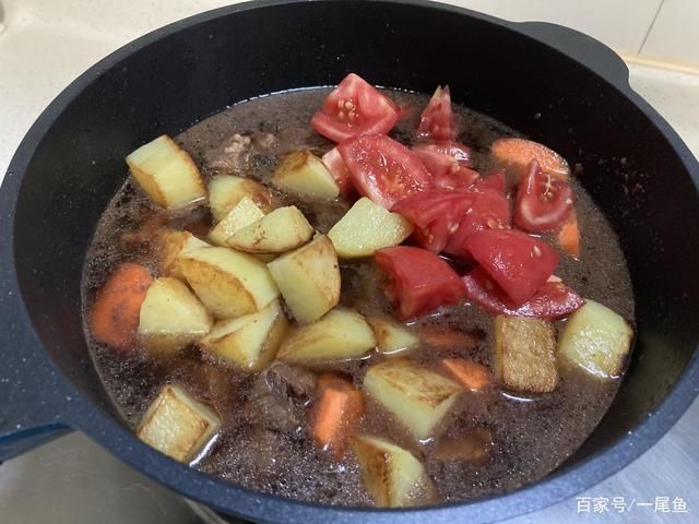 营养|秋天遇到这肉别手软,营养极高,炖一锅好吃到汤汁都不剩,太香了