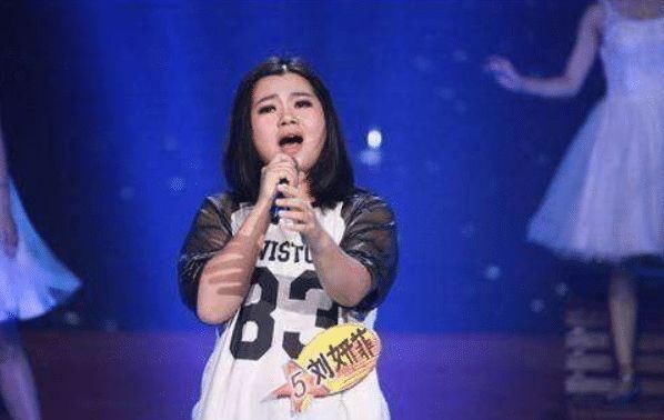  豆腐|她曾在街上卖豆腐，老毕带她一曲成名，老毕落魄她送105万