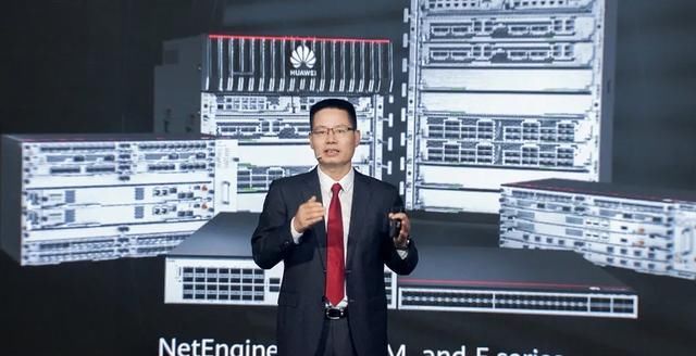  IP|IP网络作为新基建的基座，必须完成“由量向智”重构