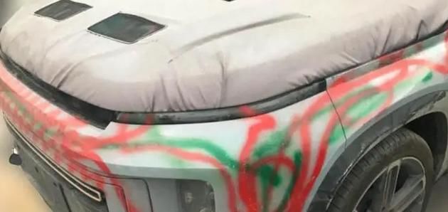 整体|吉利ICON插电混动版谍照,整体外观变化不大