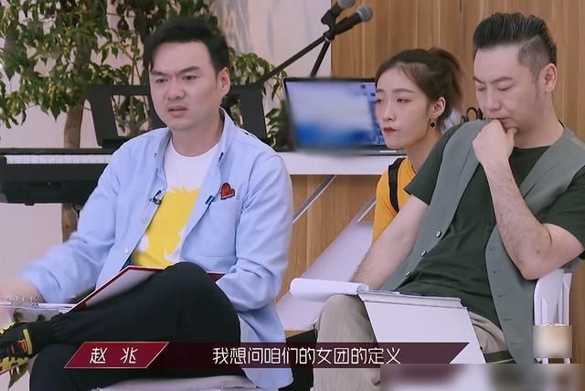  拉高|《乘风破浪的姐姐》杨澜一来档次拉高节目组借姐姐回应外界争议