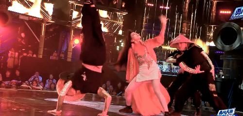  失控|苏恋雅凤凰涅槃，张艺兴表情管理失控，钟汉良好评系统失灵