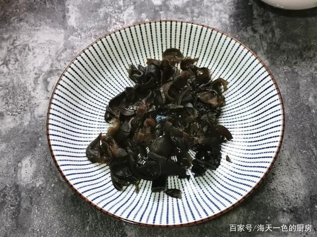 初秋|初秋,我家不喝粥,爱喝这汤,酸辣够味儿,每次煮了没剩过!