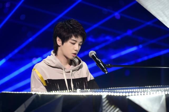  演出|华晨宇在8月有什么节目呈现？这12个字是一种答案