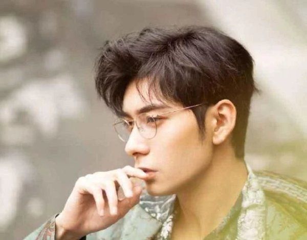 邓伦|娱乐资讯:赵丽颖、冯绍峰、邓伦、娜扎、罗晋、袁弘、刘雨昕