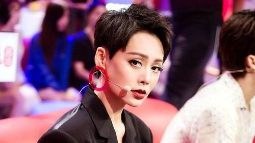  综艺节目|举办了八届的《歌手》即将终结，没有剧本的综艺节目能走多远？