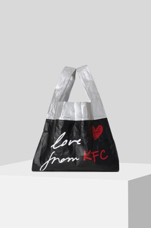 LAGERFELD|美食+时尚=？KFC X KARL LAGERFELD发布会给你答案！