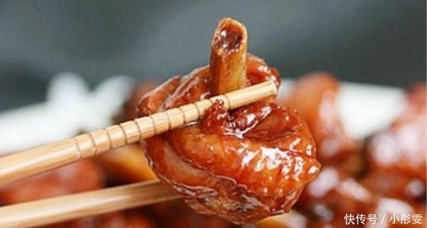  下锅|大厨：炒鸡肉时，万万不能直接下锅炒，多加一步，鸡肉香嫩，入味！