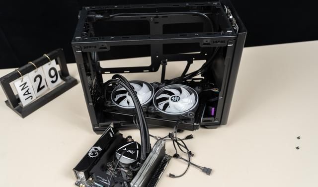  酷冷|设计精致，用料厚道、酷冷至尊NR200(魔方200)迷你机箱 评测