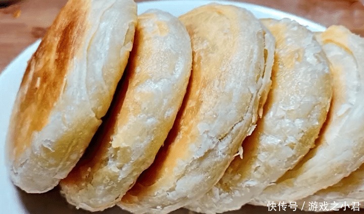 酥饼|做酥饼时,牢记2大技巧,不用烤箱,香酥可口层次多,特好吃