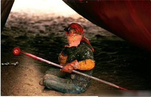  希望自己|她是北京大学毕业的河南女孩，因压力太大选择做油漆工，后来如何