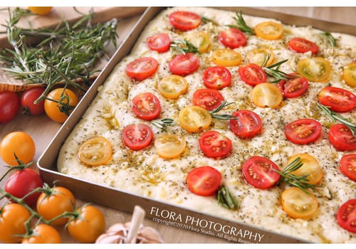 愉悦|超快手意式佛卡夏面包，外酥内软让人一下子就心情愉悦、胃口大开