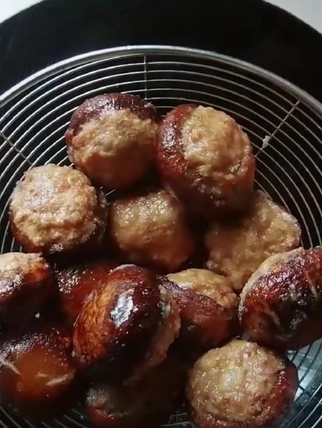  味道|味道特别棒，让你重新认识香菇和肉的组合——香菇肉丸