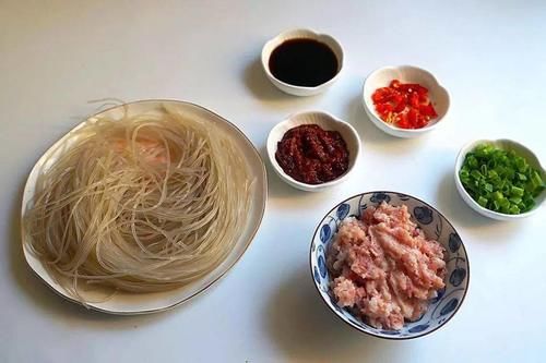  就可以|大厨做粉条时，多加这一步，保证粉条不粘锅