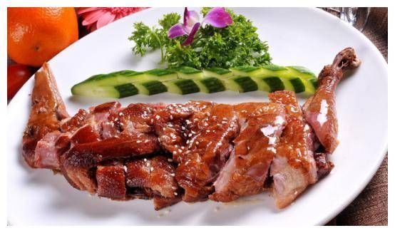 樟茶|想要学会做樟茶鸭，必须注重调料，关乎它的色泽以及味道