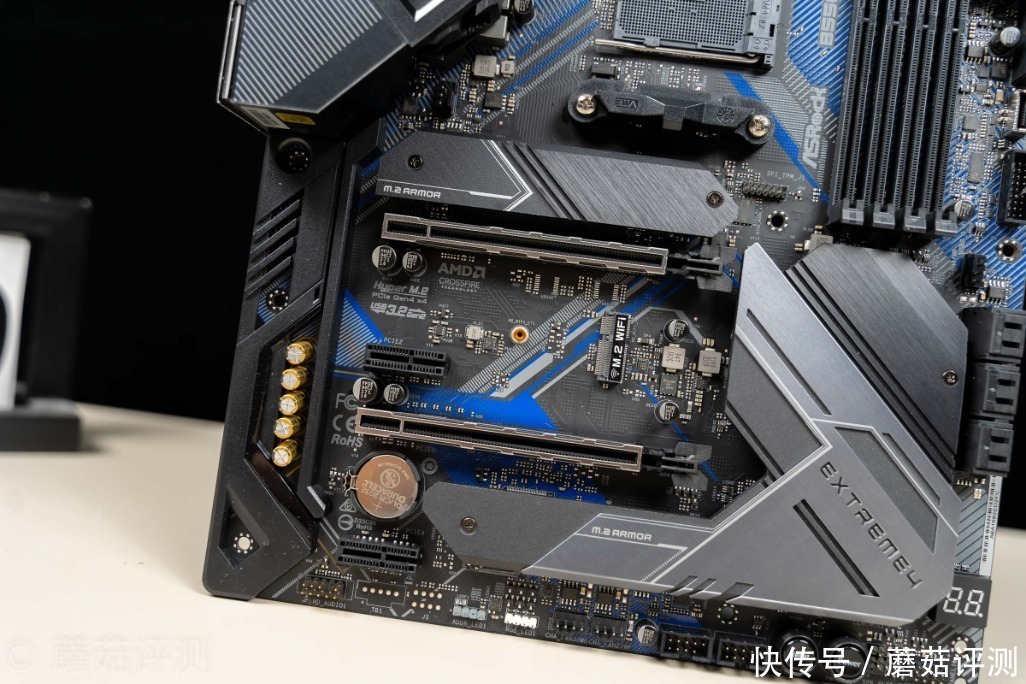  华擎|一块性价比超高的B550主板、华擎B550 Extreme4极限玩家主板 评测