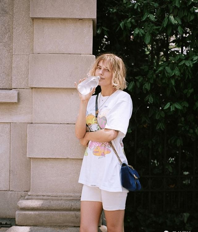  大街|谁说白T恤烂大街，那是你不会搭！