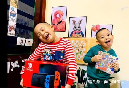  黑板报|00后黑板报画得太优秀，宛如“3D打印”，网友：看出艺术展的效果