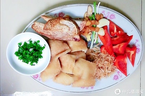 猪皮|芋头焖猪皮,多加这一物,上桌很抢着吃