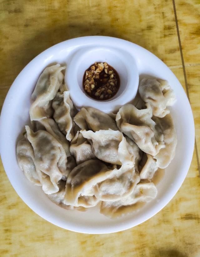  五花肉|五花肉配白萝卜，包的饺子更美味。