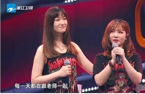  暗黑|好声音选手直击李健质疑，谢霆锋喜爱溢于言表，暗黑也有美